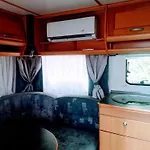 Roca Caravan Semesterbostad *