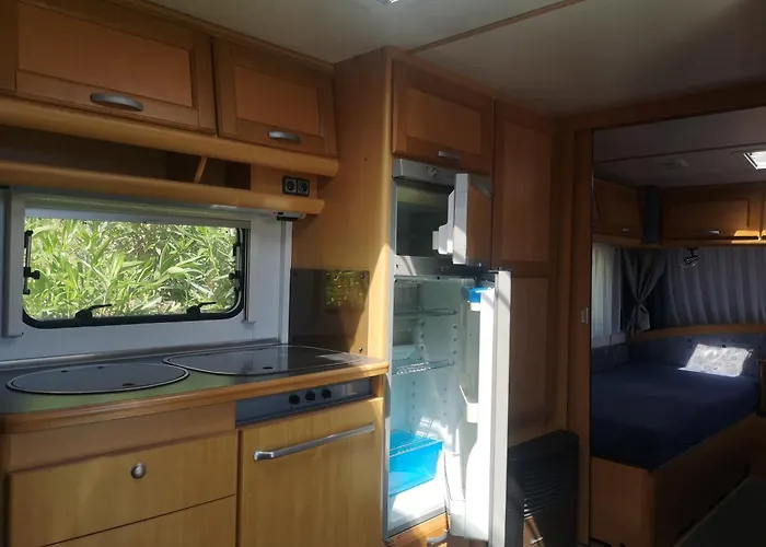 Roca Caravan * Estepona