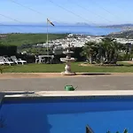 Roca Caravan